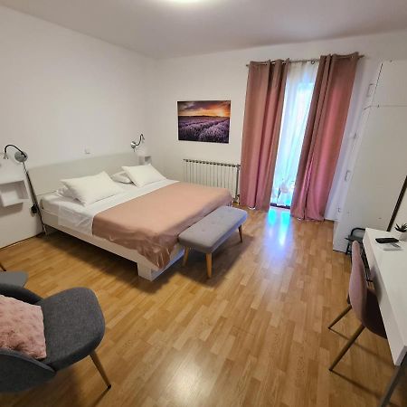 Apartments & Rooms Tom メドゥリン エクステリア 写真