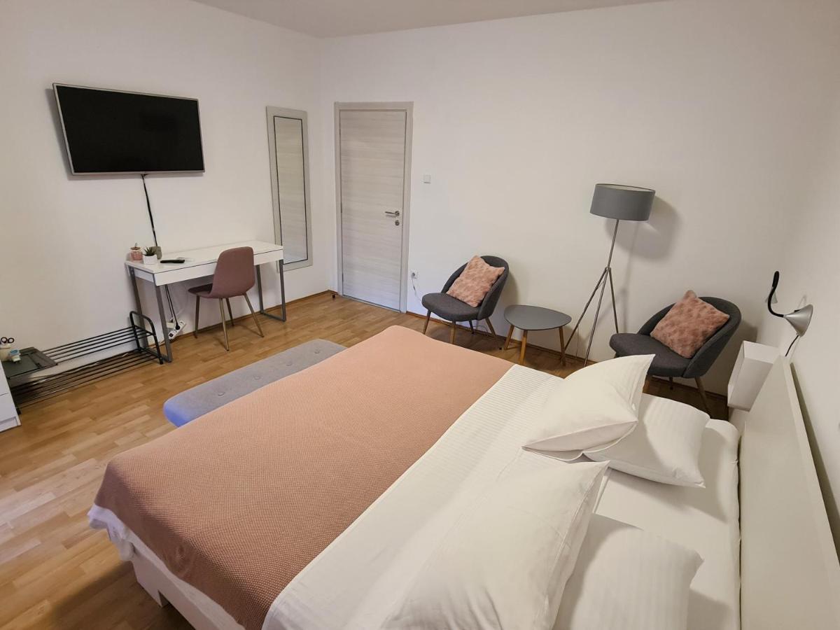 Apartments & Rooms Tom メドゥリン エクステリア 写真